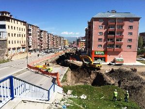 Büyükşehir Belediyesi, Bosna Caddesi’nde Dere Rehabilitasyonu Yapıyor