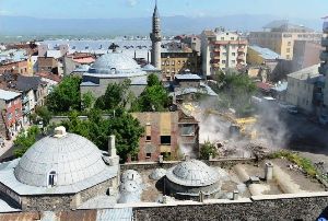 Tarih İçinde Bir Meydan Açılıyor, Erzurum’un Mühürleri Ortaya Çıkarılıyor