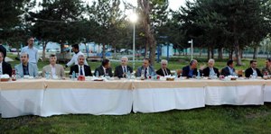 Atatürk Üniversitesi'nden Erzurum Protokolüne İftar Yemeği