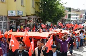 Aşkale’de Şehide Saygı Yürüyüşü,Şenkaya’da Terörü Telin Yürüyüşü