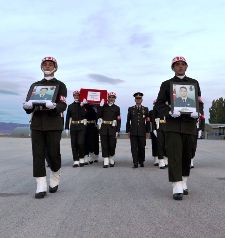 Erzurum'da şehit olan 2 asker memleketlerine uğurlandı
