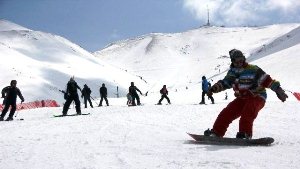 Palandöken Yerli Ve Yabancı Turistleri Bekliyor