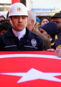 Şehit Polis Memuru Erzurum'da Son Yolculuğuna Uğurlandı