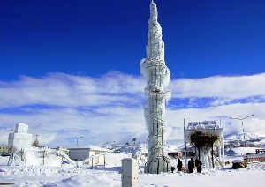 Erzurum'da buzdan manzara