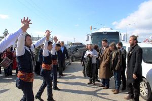 Diriliş Ertuğrul ekibine Erzurum'da sevgi seli...