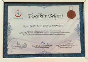 Op. Dr. Berrin Göktuğ Kadıoğlu'na "Yılın Yöneticisi" Ödülü