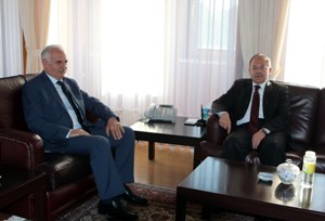Sağlık Bakanı Akdağ, Atatürk Üniversitesi’ni Ziyaret Etti