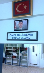 Ömer Halisdemir adı okuma salonuna verildi.