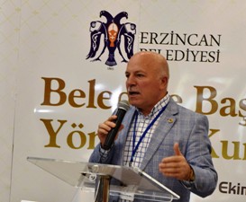 BAŞKAN SEKMEN YEREL YÖNETİCİLERE BELEDİYECİLİĞİ ANLATTI