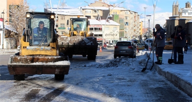 Havalar soğudu, Erzurum buz tuttu