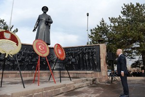 ULU ÖNDER ATATÜRK ÖLÜMÜNÜN 78. YILINDA TÖRENLERLE ANILDI