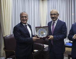 Kalkınma Bakanı Elvan ve Sağlık Bakanı Akdağ, Atatürk Üniversitesi’ni Ziyaret Etti