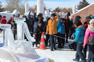 Atatürk Üniversitesi EYOF Sokağı Çocuklarla Şenlendi