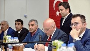 BAŞKAN SEKMEN’DEN KARAYAZI VE TEKMAN’A REFERANDUM ÇIKARMASI