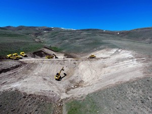 ERZURUM’DA ÇİFTÇİNİN YÜZÜ GÜLMEYE DEVAM EDİYOR