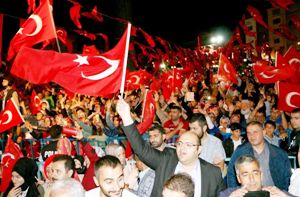 Aziziye Belediye Başkanı Muhammed Cevdet Orhan: “Milletin Silahını, Milletin İradesine Çevirenleri Lanetliyorum”