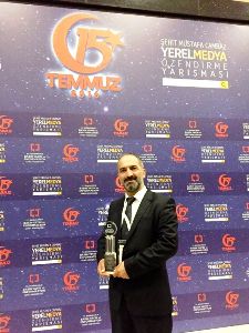 Erzurumlu Gazeteci Özünal Ödülünü Aldı