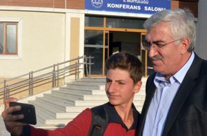 Ak Parti Erzurum İl Başkanı Öz. Liselilerle Tanışma Toplantısında Konuştu