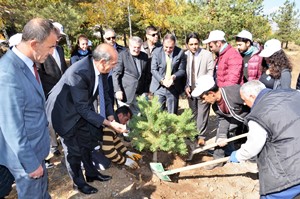 ETSO AB BİLGİ MERKEZİ, 163 FİDANI TOPRAKLA BULUŞTURDU