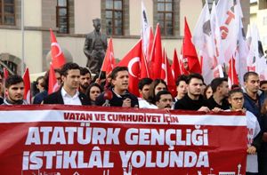 TGB’li Gençler ’istiklal Yürüyüşü’nde Erzurum’da