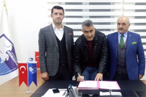 B.B.Erzurumspor, Mehmet Altıparmak ile sezon sonuna kadar sözleşme imzaladı