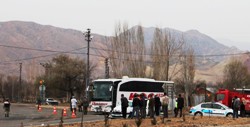 Flaş... Oltu'da Trafik Kazası: 2 Ölü...