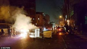 İran'daki gösterilerde ölü sayısı artıyor