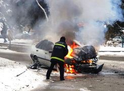 Flaş... Erzurum'da Kazaya Karışan Araç Yandı