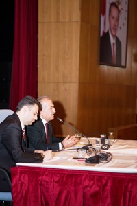 Rektör Çomaklı, Atatürk Üniversitesi idari personeliyle buluştu