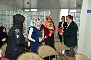 Ferhat Mergan'dan geleneksel gün hediyesi