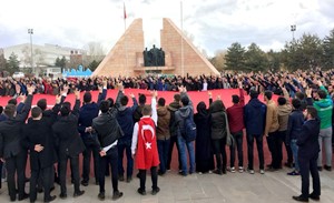 Erzurum'da binlerce üniversiteli Afrin için yürüdü