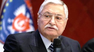 Eski Bakanlardan Hasan Celal Güzel hayatını kaybetti