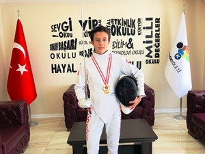 Emir Akal Türkiye birincisi