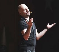 Atatürk Üniversitesi'nde Stand-Up Gösterisi