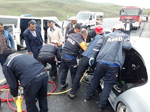 Erzurum’da katliam gibi kaza: 5 ölü, 10 yaralı