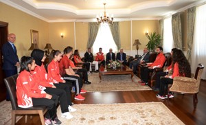 Milli sporculardan Vali Azizoğlu’na ziyaret