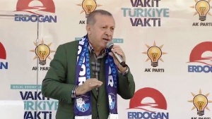 Erdoğan: Yastık altındaki doları TL'ye çevirin