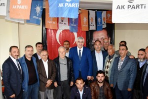 AK Parti Erzurum İl Başkanı Öz, seçim gezilerini sürdürüyor