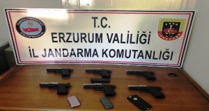 Erzurum'da silah kaçakçılarına operasyon: 6 kişi gözaltı