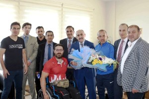 Erzurum Kent Konseyi'nden B.B. Erzurumspor Teknik Direktörü Özdilek’e hayırlı olsun ziyareti