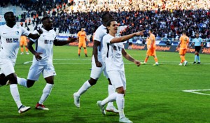 Erzurumspor, Alanyaspor'u 1-0 Yenerek, Ligdeki İlk Galibiyetini Aldı