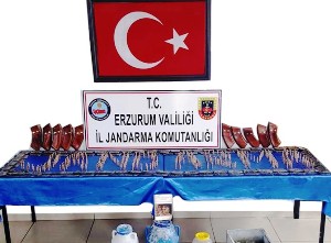 Erzurum’da sığınak içerisinde mühimmat ele geçirildi