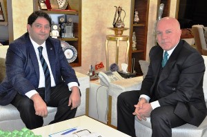 ETB Yönetim Kurulu Başkanı Hakan Oral, Erzurum Büyükşehir Belediye Başkanı Mehmet Sekmen’i ziyaret etti