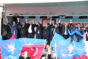 AK Parti Erzurum Milletvekili Akdağ ilçe ilçe geziyor