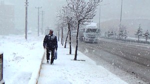 Erzurum’a Nisan ayında kar sürprizi
