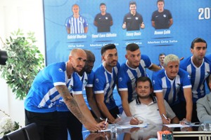 BB Erzurumspor 15 futbolcu ile sözleşme imzaladı