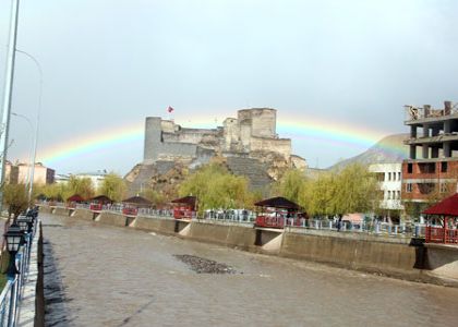 Oltu'da görenleri büyüledi...