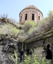 Tarihi Öşvank Kilisesi Yıkılmaya Yüz Tuttu!...