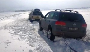 Köy okuluna yardıma giden Off-Road ekibi yolda mahsur kaldı