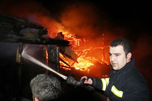 Erzurum'daki yangın 4 saat sonra kontrol altına alındı